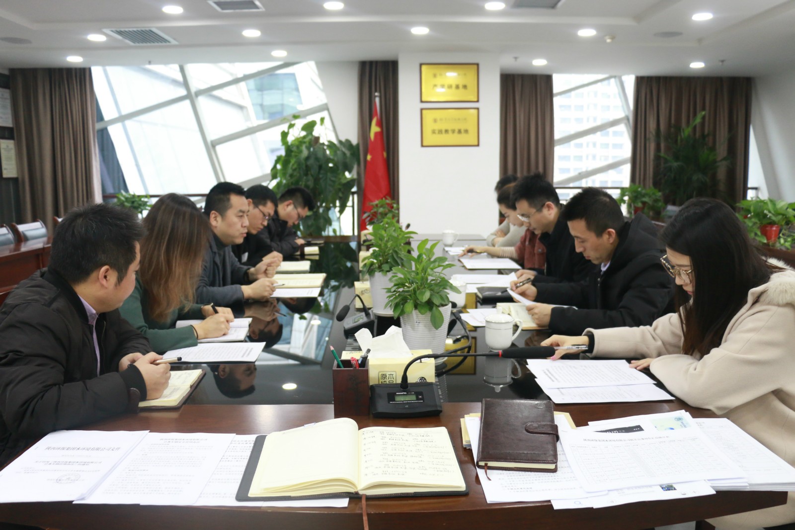 集团公司到水情形公司 检查公车刷新事情落真相形