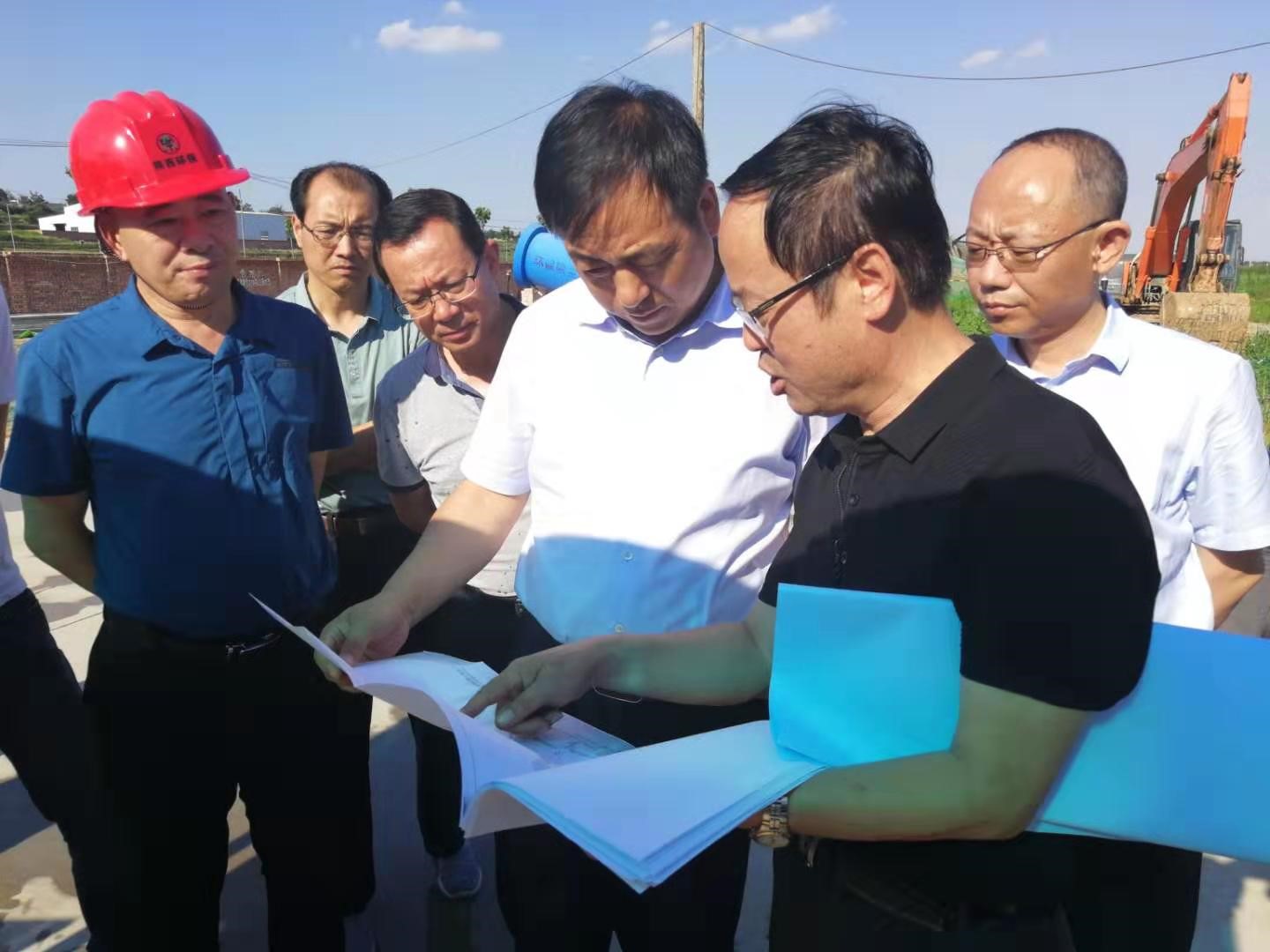 宝鸡市委常委、副市长王宁岗到水情形公司宝鸡蟠龙新区污水处理厂调研