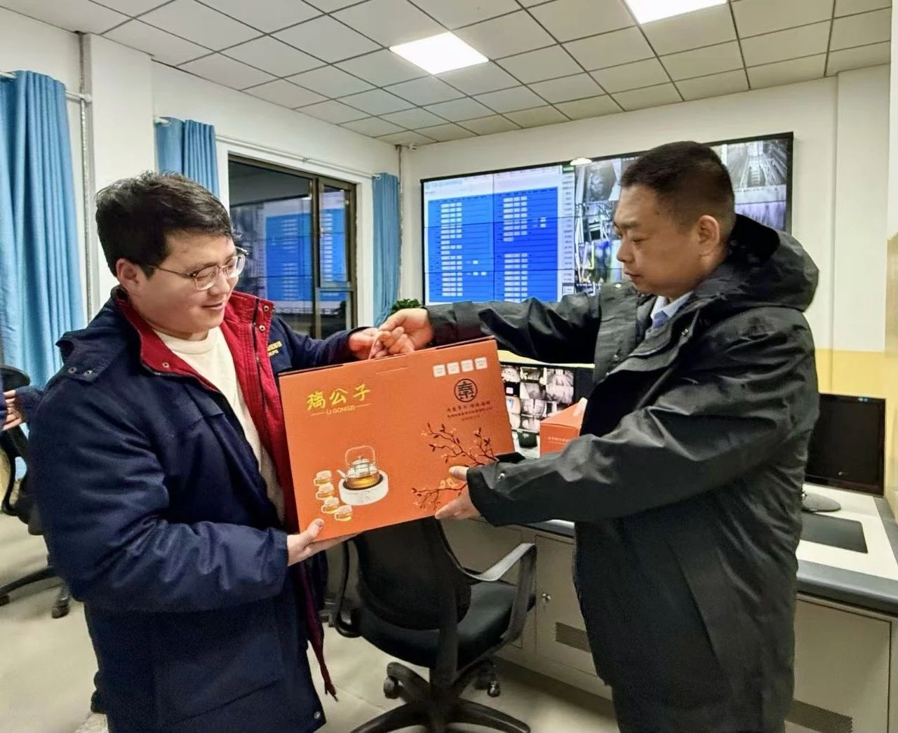 眷注一线，情暖严冬｜水情形公司工会开展2024年“冬送温暖”慰问活动